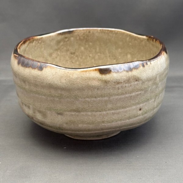 画像1: 美濃焼 抹茶碗 花型伊良保 (1)