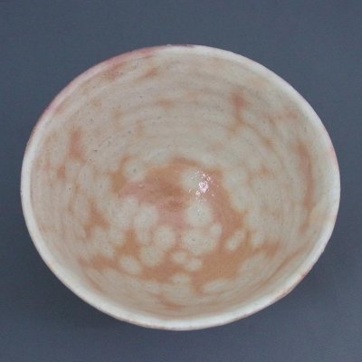 画像2: 萩焼 椿秀窯 粉引抹茶碗井戸型 椿秀作