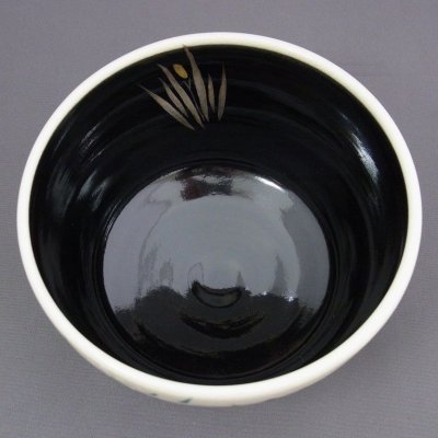 画像1: 八木海峰作 京焼 手描き抹茶茶碗（あやめ）