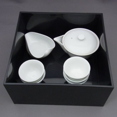 画像3: 山中塗  秋草 角茶櫃