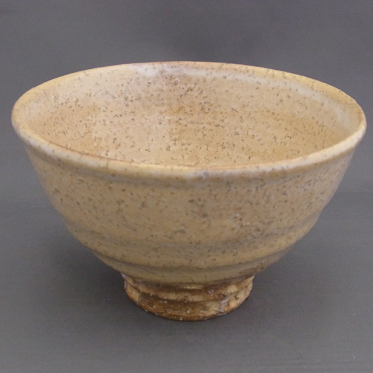 古美術品◼️かなり古そうな萩焼？の抹茶茶碗が蔵から出て来た。